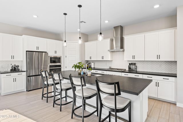 1463 E LODGEPOLE Drive, Gilbert, AZ 85298