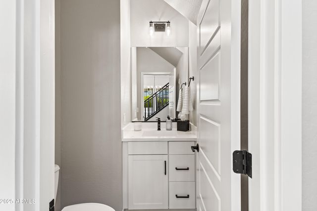 1463 E LODGEPOLE Drive, Gilbert, AZ 85298