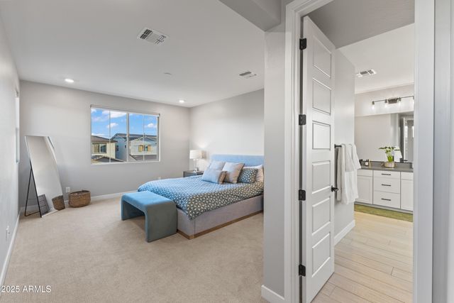 1463 E LODGEPOLE Drive, Gilbert, AZ 85298