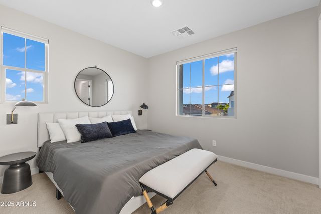 1463 E LODGEPOLE Drive, Gilbert, AZ 85298