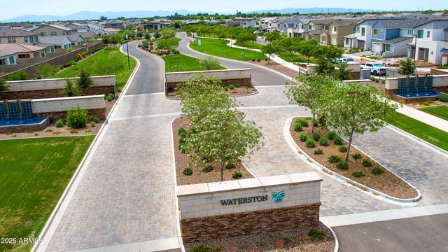 1463 E LODGEPOLE Drive, Gilbert, AZ 85298