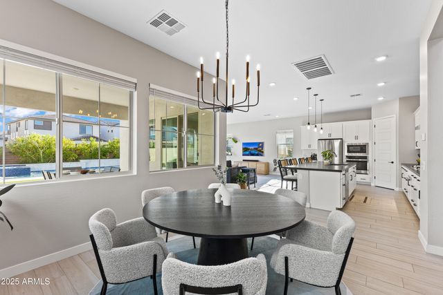 1463 E LODGEPOLE Drive, Gilbert, AZ 85298