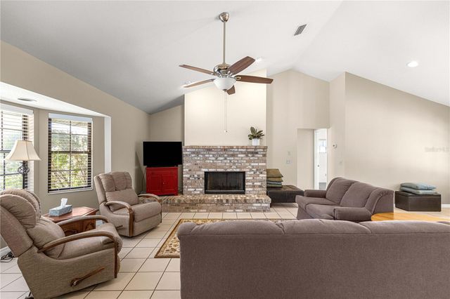 2220 SE 51ST AVENUE, Ocala, FL 34480