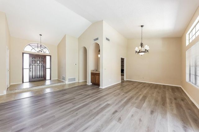 6709 W Topeka Drive, Glendale, AZ 85308