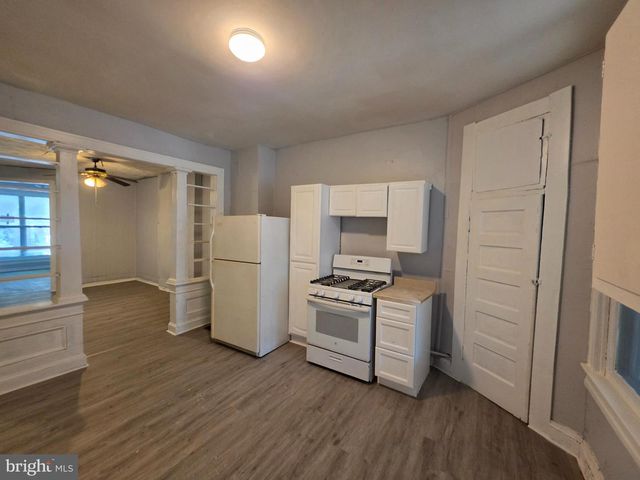 606 N ASHBURTON ST, Baltimore, MD 21216
