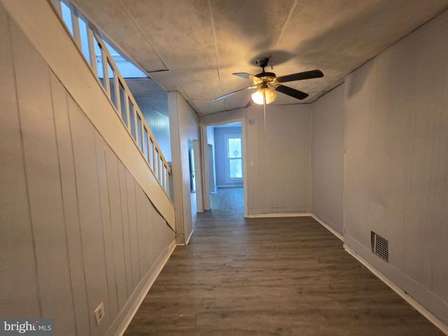 606 N ASHBURTON ST, Baltimore, MD 21216