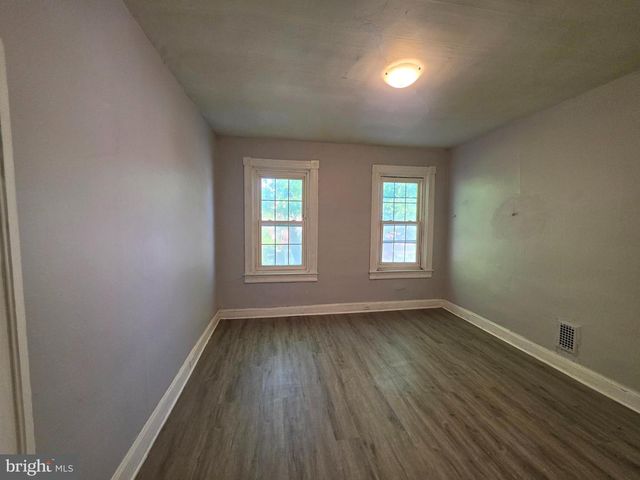 606 N ASHBURTON ST, Baltimore, MD 21216
