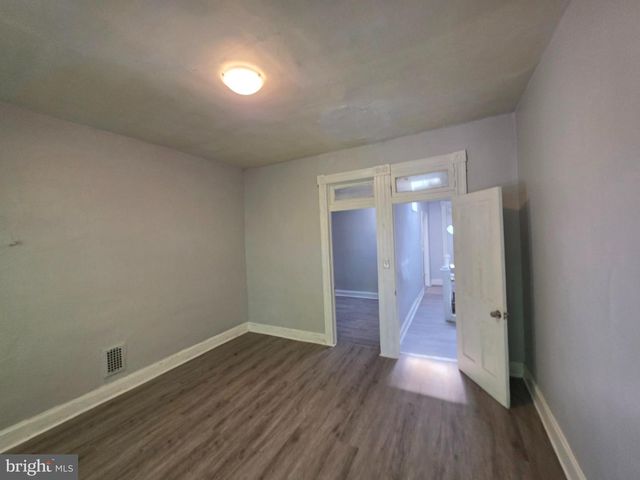 606 N ASHBURTON ST, Baltimore, MD 21216