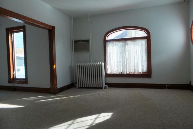 122 W SPRUCE STREET, Abbotsford, WI 54405