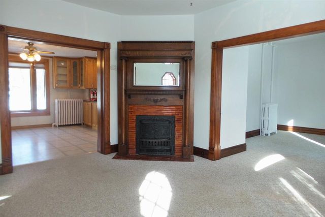 122 W SPRUCE STREET, Abbotsford, WI 54405