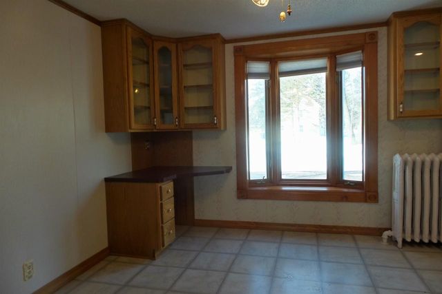 122 W SPRUCE STREET, Abbotsford, WI 54405