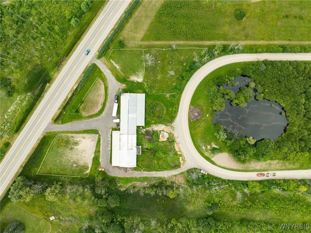 7452 Southwestern Boulevard, Evans, NY 14047