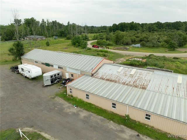 7452 Southwestern Boulevard, Evans, NY 14047