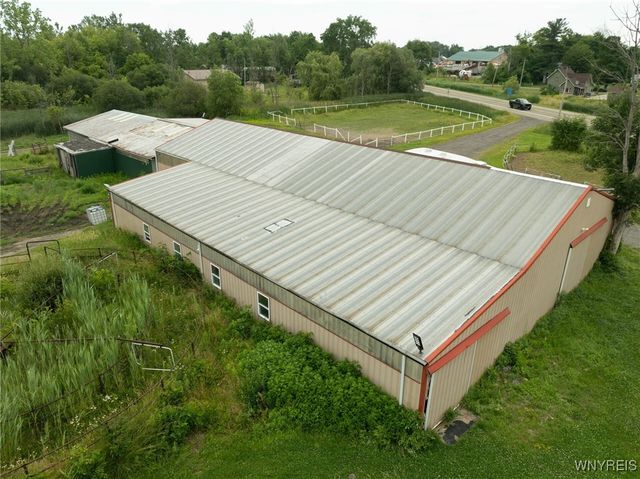 7452 Southwestern Boulevard, Evans, NY 14047