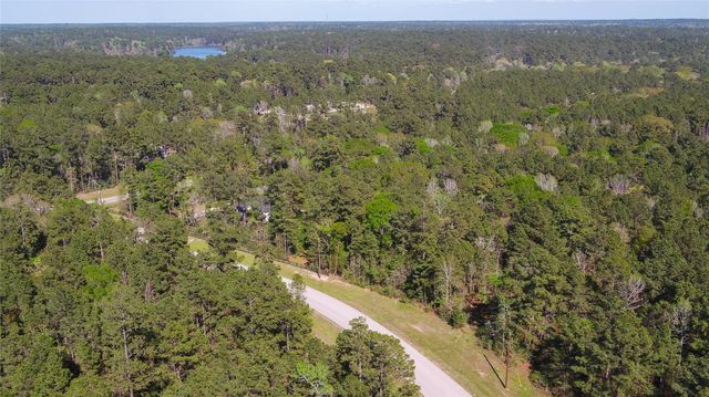 000 Bighorn Road, Huntsville, TX 77358