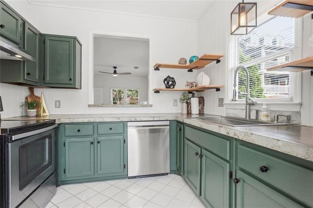 562 Terry Street SE, Atlanta, GA 30312