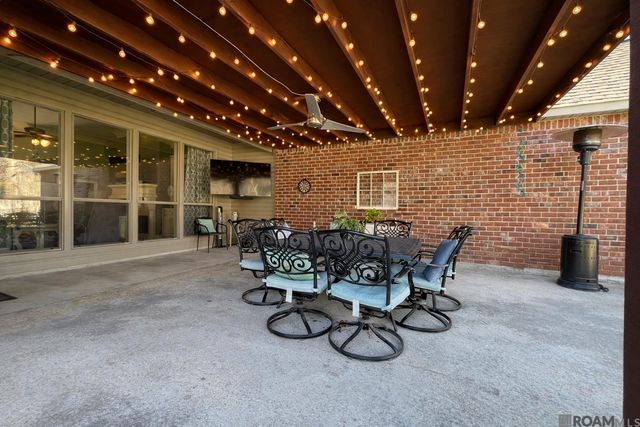 10251 Crooked Creek Ln, Denham Springs, LA 70726