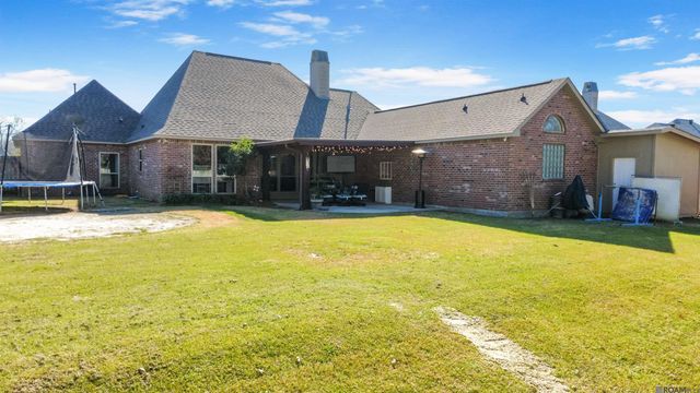 10251 Crooked Creek Ln, Denham Springs, LA 70726