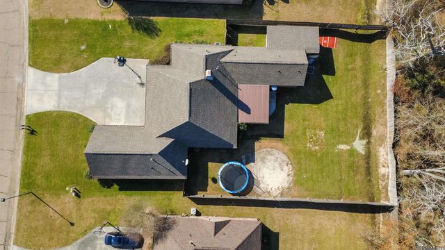 10251 Crooked Creek Ln, Denham Springs, LA 70726