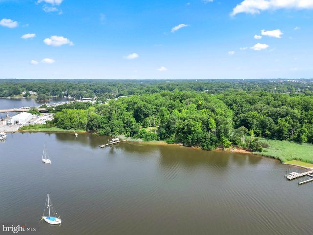 27 OLD SOUTH RIVER RD, Edgewater, MD 21037