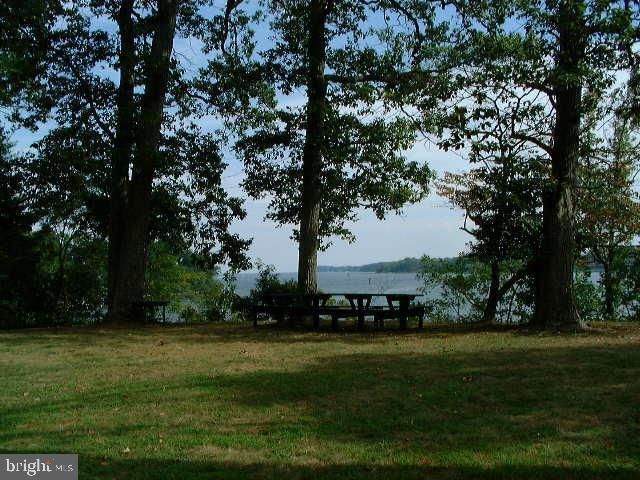 27 OLD SOUTH RIVER RD, Edgewater, MD 21037