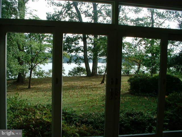 27 OLD SOUTH RIVER RD, Edgewater, MD 21037