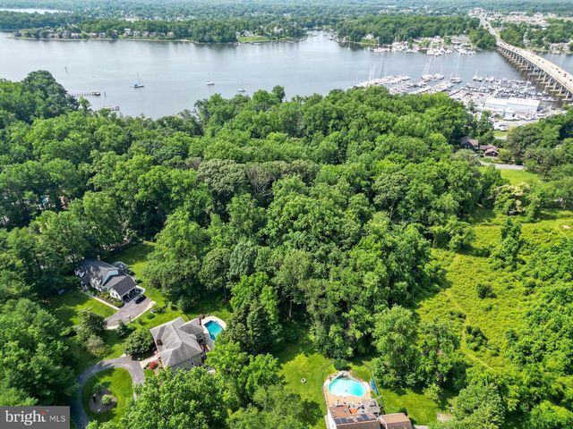 27 OLD SOUTH RIVER RD, Edgewater, MD 21037