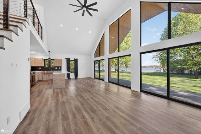 5881 Lake Crest Drive, Oregon Twp, MI 48421