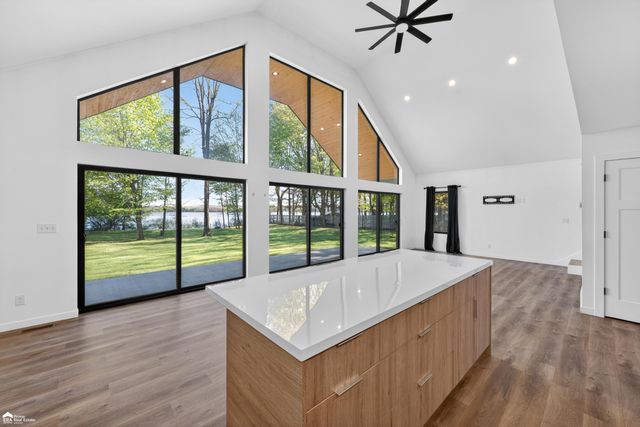 5881 Lake Crest Drive, Oregon Twp, MI 48421