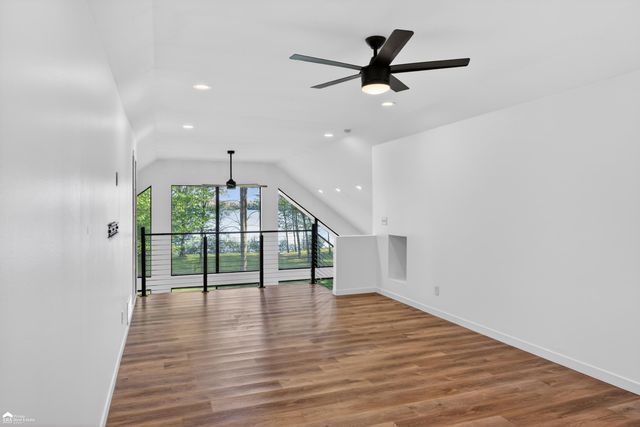 5881 Lake Crest Drive, Oregon Twp, MI 48421