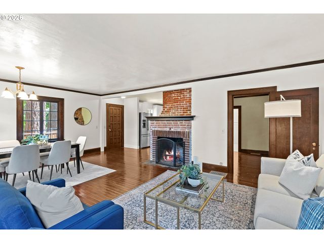 4315 Sw FLOWER St, Portland, OR 97221