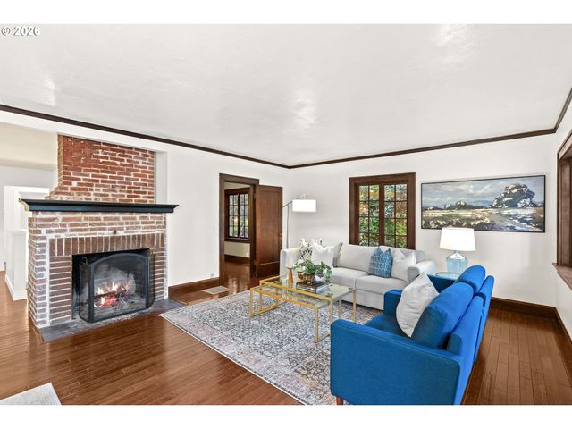 4315 Sw FLOWER St, Portland, OR 97221