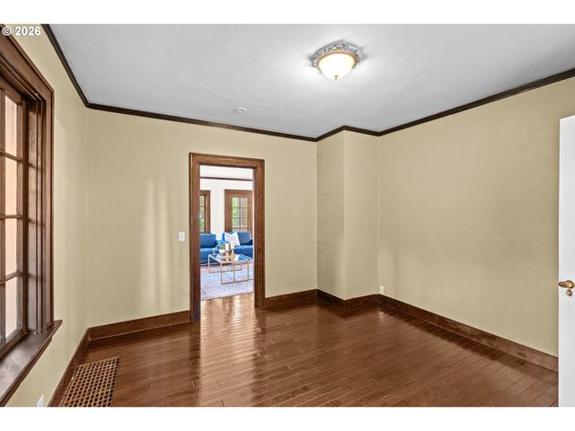 4315 Sw FLOWER St, Portland, OR 97221
