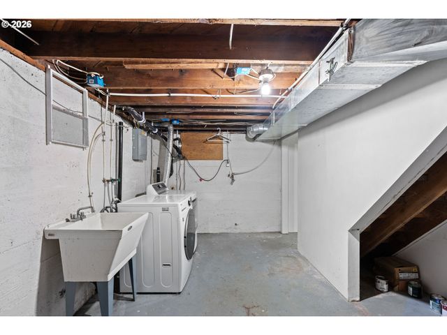 4315 Sw FLOWER St, Portland, OR 97221