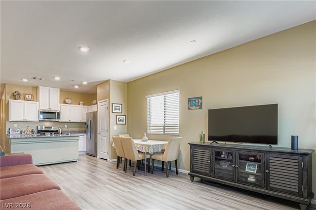 338 Larksong Avenue, Henderson, NV 89011