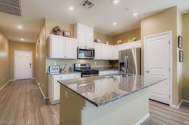 338 Larksong Avenue, Henderson, NV 89011