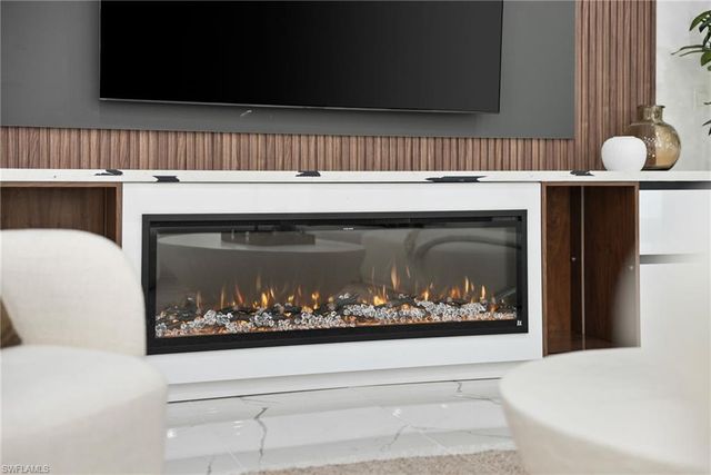 135 7th ST N, Naples, FL 34102