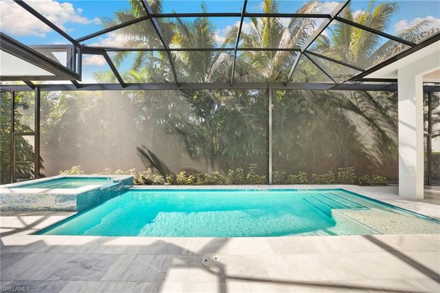 135 7th ST N, Naples, FL 34102