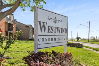 5913 Lake Hubbard Parkway 221, Garland, TX 75043