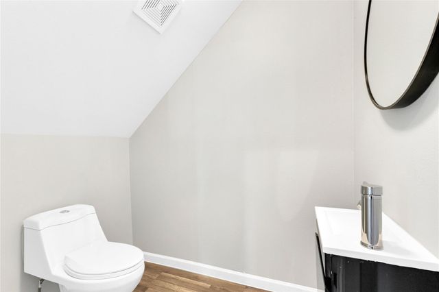 3925 Mckinley Street, Houston, TX 77051