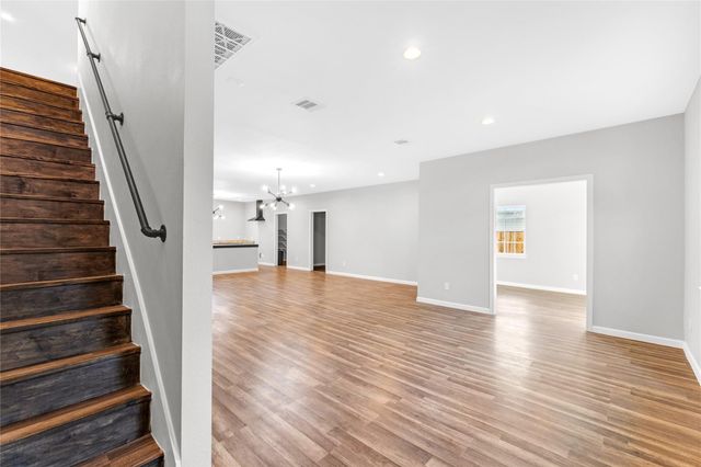 3925 Mckinley Street, Houston, TX 77051