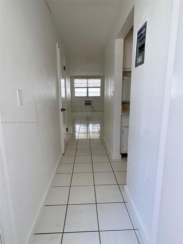 505 NE 30th St 502, Miami, FL 33137