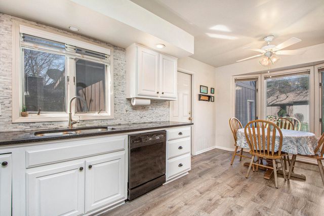 6348 Greenway Drive SE, Grand Rapids, MI 49546