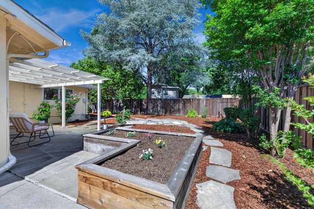 994 Getoun Drive, Concord, CA 94518