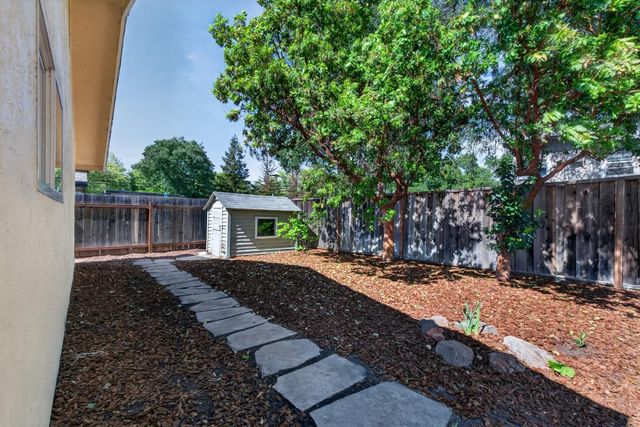 994 Getoun Drive, Concord, CA 94518