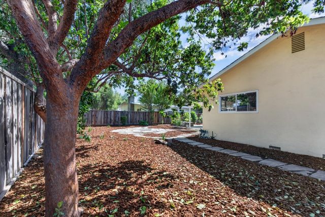 994 Getoun Drive, Concord, CA 94518