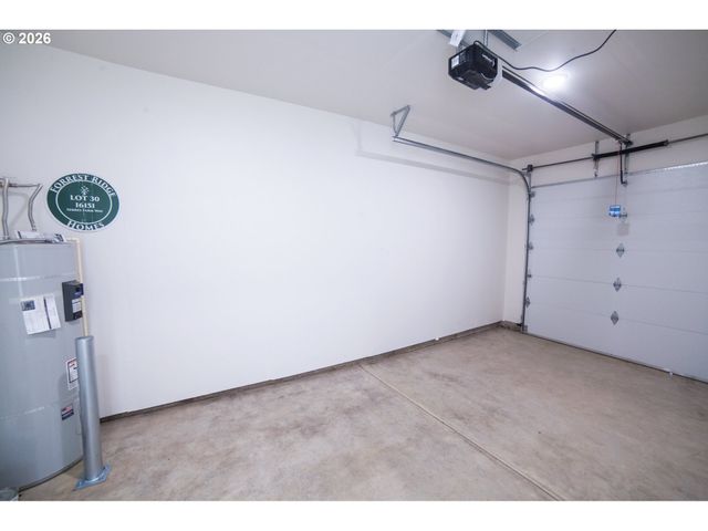 16159 Serres Farm Way, Oregon City, OR 97045