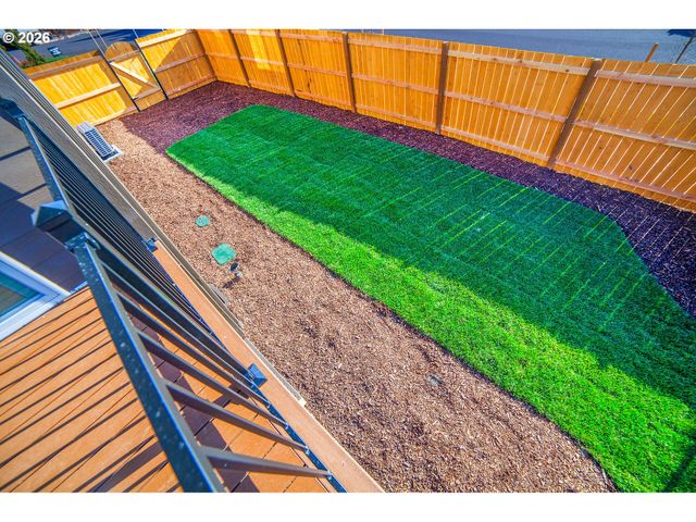 16159 Serres Farm Way, Oregon City, OR 97045