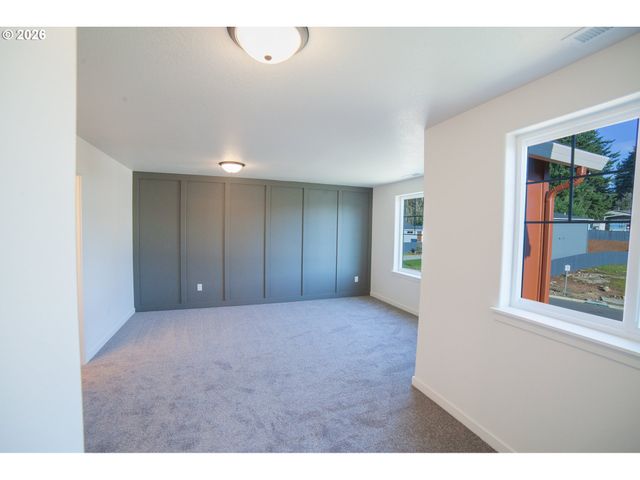 16159 Serres Farm Way, Oregon City, OR 97045