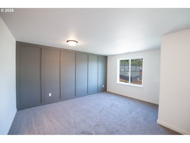 16159 Serres Farm Way, Oregon City, OR 97045